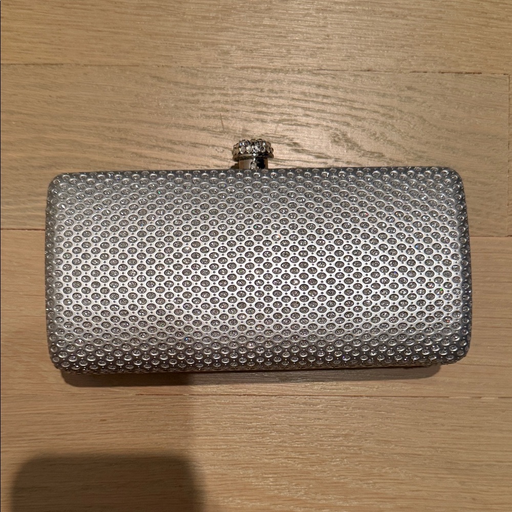 GUESS Elegant Silver Clutch Bag